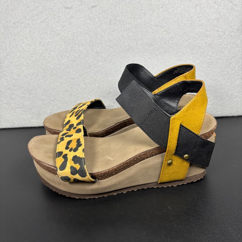 Hokus Pokus Jenny Platform Wedge Sandals Womens Size 8M Leopard Yellow Elastic